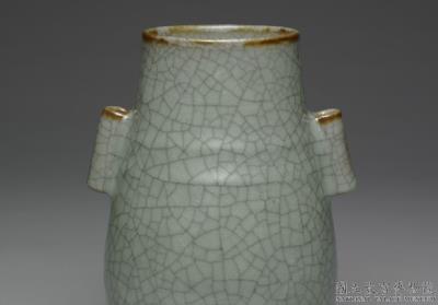 图片[2]-Vase with tubular handles in celadon glaze, Qing dynasty (1644-1911)-China Archive